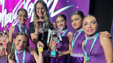 Competencia ‘Showstopper’, triunfan con su baile en Disney