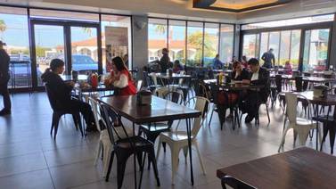 Para no perder clientes, restaurantes absorben aumentos: Canirac