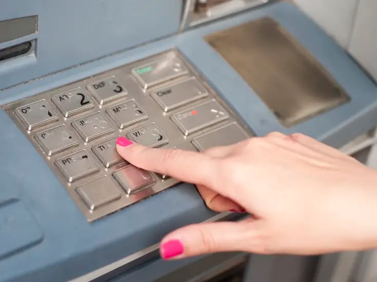 Se ha dado a conocer un nuevo fraude que tiene como objetivo clonar la tarjeta de los usuarios en los cajeros automáticos