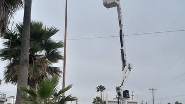 Continúa modernización de luminarias en San Quintín