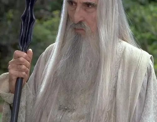 Chritopher Lee como "Saruman"