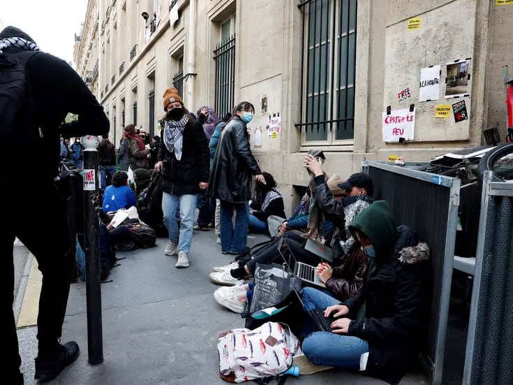 Tensiones en universidades de París por protestas a favor de Palestina
