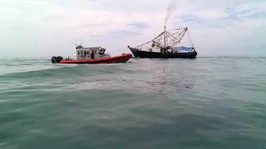Profepa y Semar aseguran 2 embarcaciones por pesca ilegal en BC