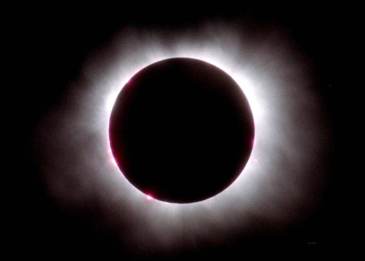 Foto de archivo de un eclipse total de Sol. | EFE