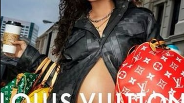 Rihanna impone moda al mostrar su vientre para Louis Vuitton