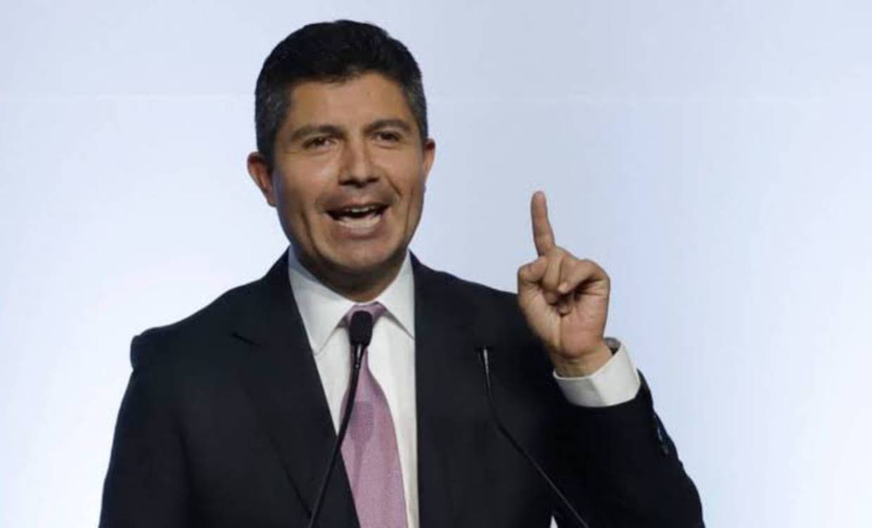 Eduardo Rivera, candidato a gobernador de Puebla | FOTO X
