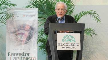 TLC alejó a México de sus políticas de desarrollo: Chomsky