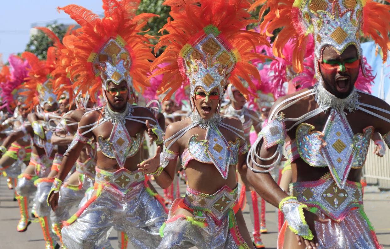 Lentejuelas, canutillos y herencia africana brillan en el Carnaval de Barranquilla