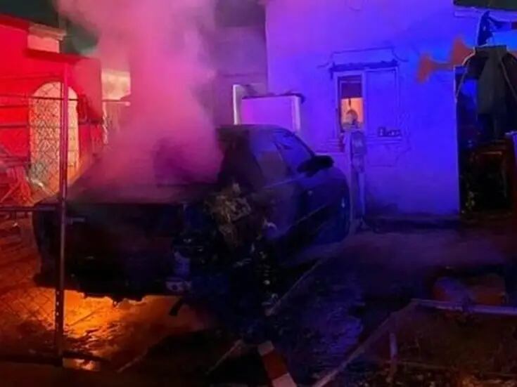 Auto resulta dañado en incendio en Quintas del Rey