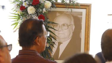 Rinden homenaje al padre Villegas