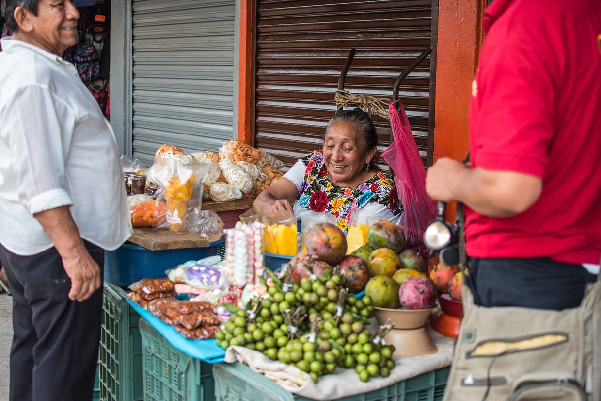 Fotografía de una mujer vendiendo en México. Foto: Pixabay