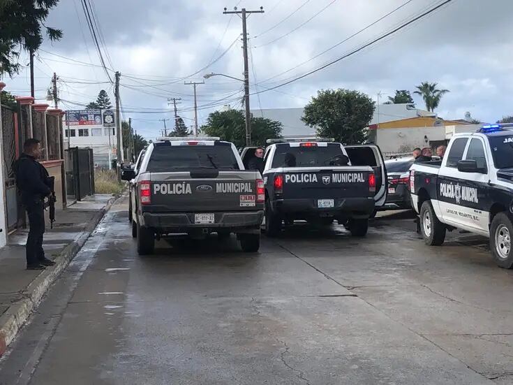 Reciben Sindicatura 326 quejas en contra de policías municipales de Rosarito