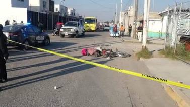 Motociclista muere decapitado al rebasar vehículo en Ecatepec