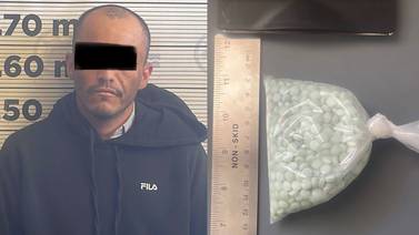 Detienen a hombre con más de 800 pastillas de fentanilo en Rosarito