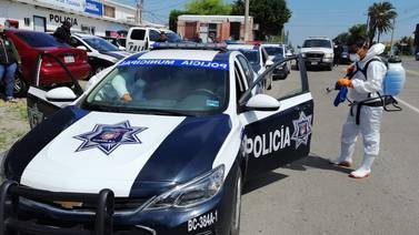 Sanitizan patrullas en delegaciones de Tijuana