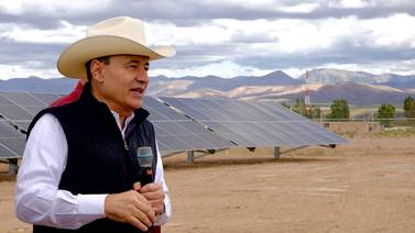 Gobernador Durazo inaugura plantas fotovoltaicas en la Sierra Alta