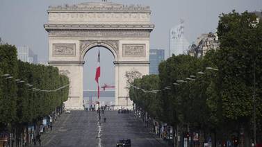 Desangelada memoria en París del fin de la II Guerra Mundial por la Covid-19