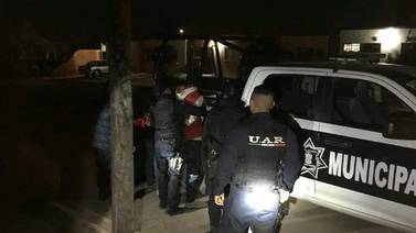 Detienen a tres menores por drogarse en vía pública en Guaymas