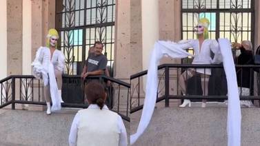 Discriminan a drag afuera de iglesia en Cajeme