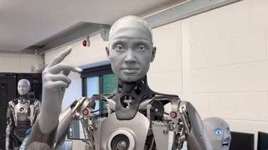 Ameca, el robot que habla con GPT-4 y baila al ritmo de la música
