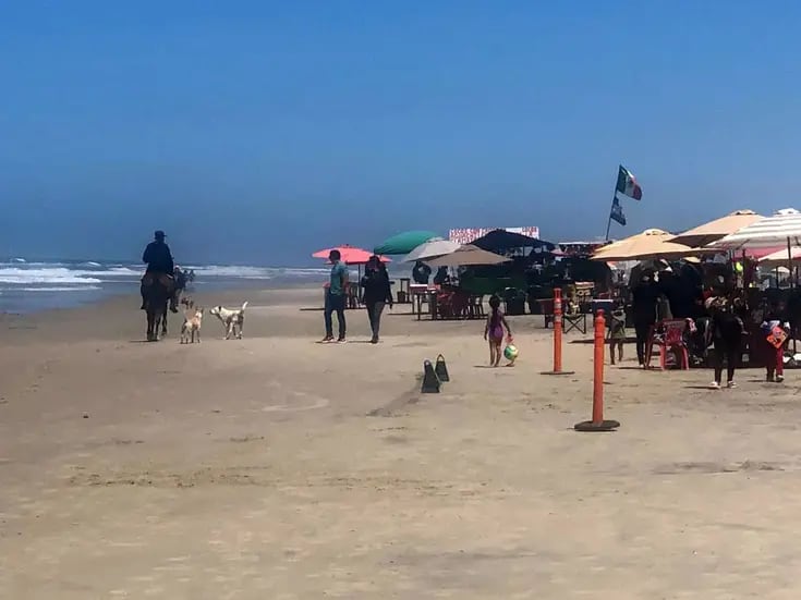 Playa centro de Rosarito es apta para bañistas: Coepris
