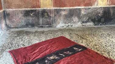 Los frescos de Pompeya cobran vida en tejidos ecológicos y técnicas tradicionales