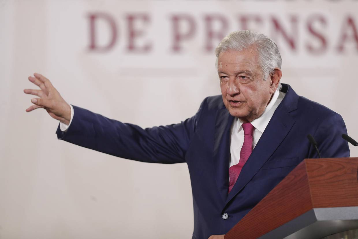 El presidente Andrés Manuel López Obrador en su conferencia matutina de este martes, en el Palacio Nacional. | EFE/ Isaac Esquivel