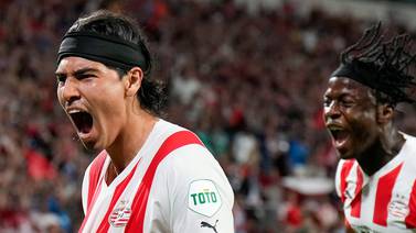 ¡Se queda en Europa! PSV le extiende contrato al mexicano Érick Gutiérrez