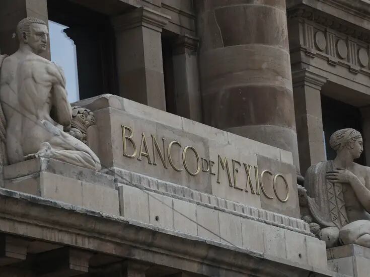 Banxico baja la tasa de interés de referencia por primera vez en tres años