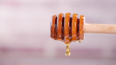 Descubre quiénes deben evitar el consumo de miel y por qué