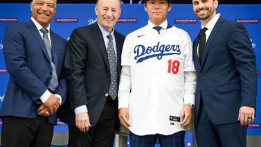 Yamamoto firma con los Dodgers y se une a Ohtani en Los Ángeles