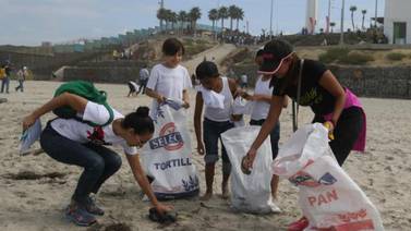 Retiran 9 toneladas de basura en Playas