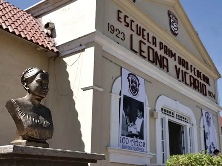 Celebran 100 años de la Escuela Primaria “Leona Vicario”