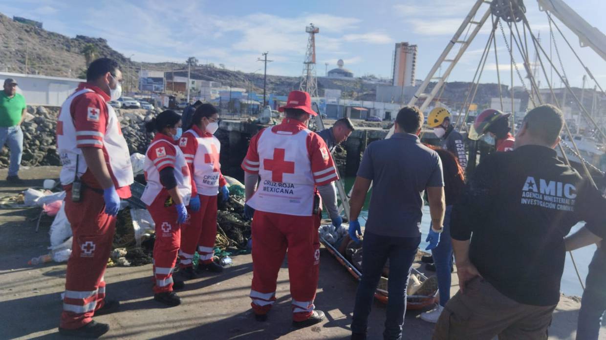 Los paramédicos de la Cruz Roja confirmaron que la víctima ya no tenía signos vitales.