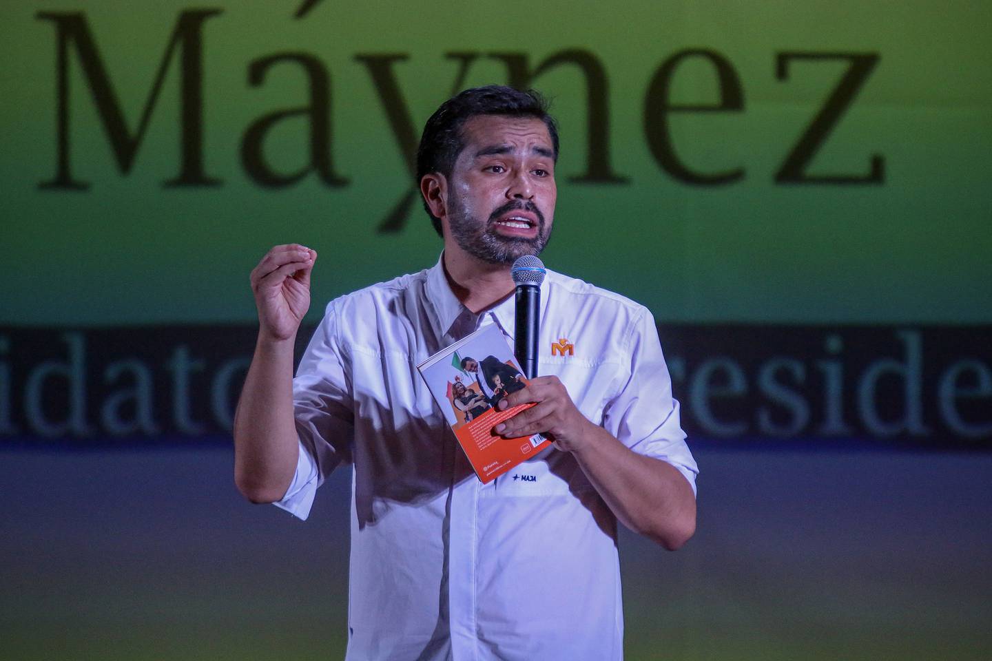 El candidato presidencial del opositor Movimiento Ciudadano (MC) Jorge Álvarez Máynez, participa en un conversatorio universitario en ciudad de Mérida, Yucatán (México). EFE/Lorenzo Hernández