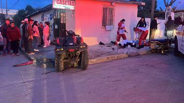 Muere policía auxiliar en Rosarito al impactar su cuatrimoto contra camioneta