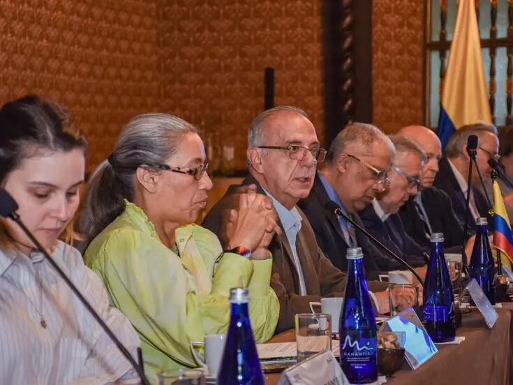 Congresistas de EU visitan Colombia para discutir paz y política de drogas