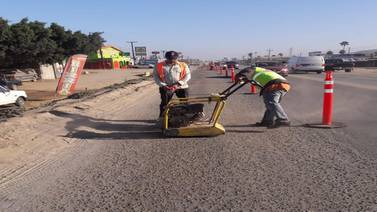 Avanzan trabajos en tramo carretero Chapultepec- Maneadero