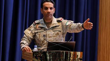Aseguran que 18 drones y 7 misiles iraníes atacaron plantas petrolíferas en Arabia Saudí