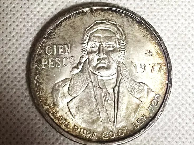 Moneda de plata de 1977 con la cara de José María Morelos y Pavón por 150 mil pesos
