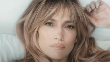 Reseña de ‘This Is Me... Now: A Love Story’: La extravagante nueva película de Jennifer Lopez