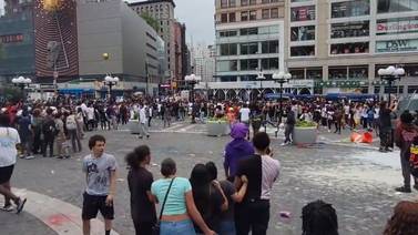 Kai Cenat: Influencer causa caos en Square en Nueva York tras prometer PlayStations gratis
