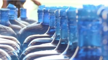 Iztapalapa: Purificadoras venden “agua dudosa”, según muestreo de la UAM