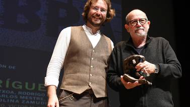 Silvio Rodríguez recibe premio Leteo y reivindica logros Revolución Cubana