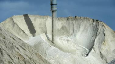 Mineros piden ampliar inversión en industria de litio en México
