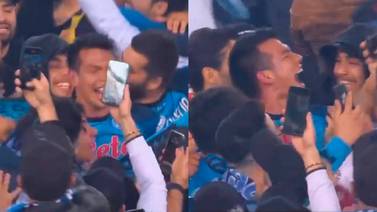 Napoli campeón: Aficionados invaden la cancha y celebran con el mexicano ‘Chucky’ Lozano