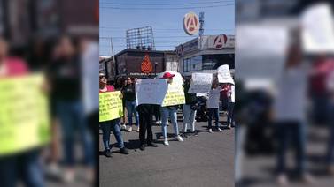 Marcha por justicia bloquea carretera México-Puebla, piden esclarecer la muerte de Victor Martínez