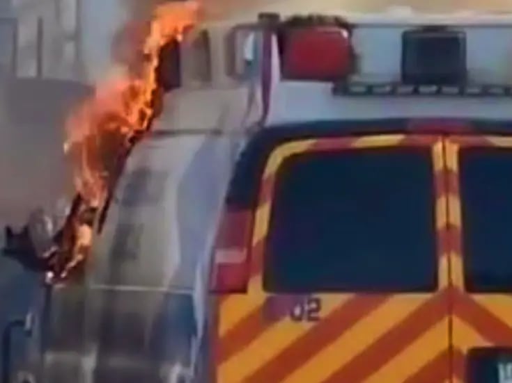 VIDEO: Matan a paramédicos voluntarios e incendian ambulancia en Guanajuato