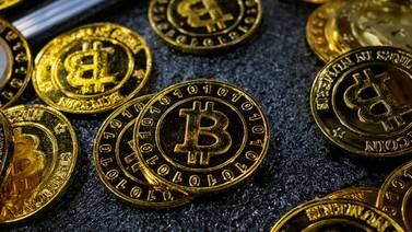 El bitcoin supera los 42,000 dólares por primera vez desde abril de 2022