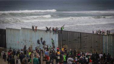 Pide CBP a empresarios revisar plan de emergencia ante posible cierre de frontera por Caravana Migrante